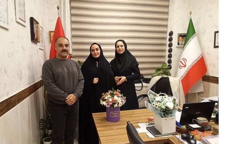 تقدیر اولیا از مدیریت دبستان 1