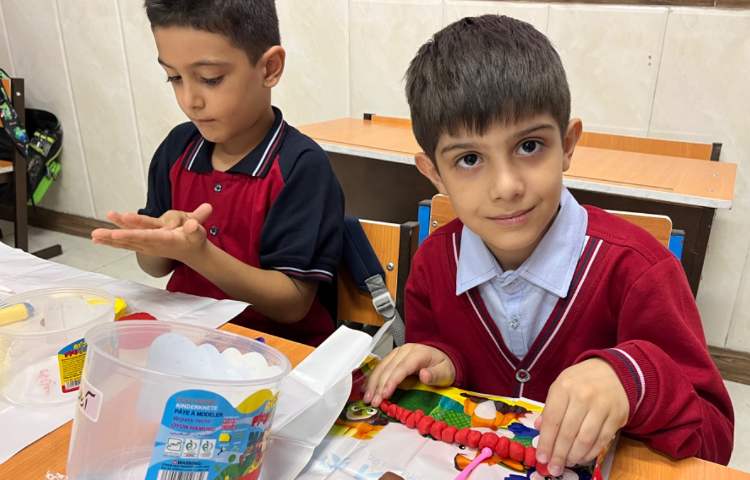 تقویت دست‌ورزی با خمیر بازی-زنگ زبان عمومی 2