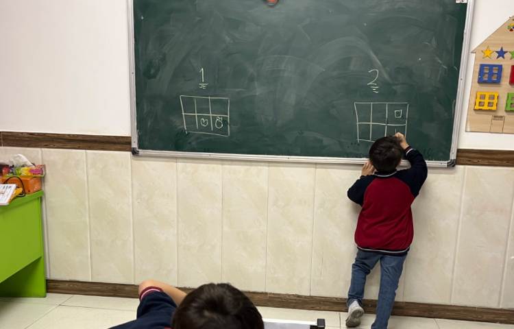 تقویت دست‌ورزی و مهارت حافظه دیداری-زنگ زبان عمومی 4