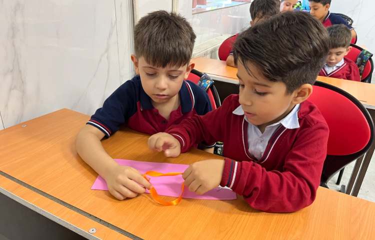 تقویت مهارت دست‌ورزی در زنگ زبان عمومی 1