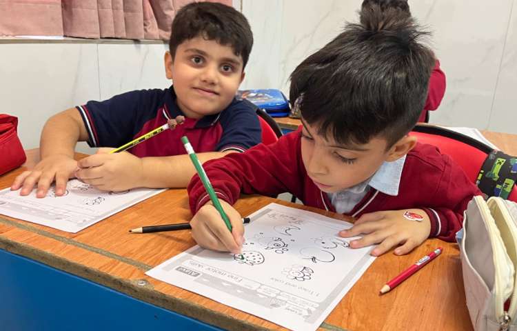 تقویت مهارت دست‌ورزی در زنگ زبان عمومی 4