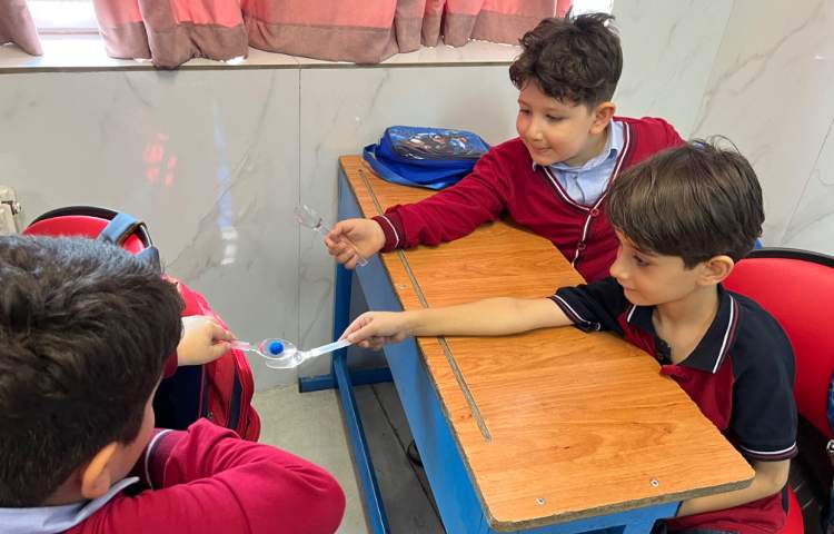 تقویت مهارت دست‌ورزی در زنگ زبان عمومی 4