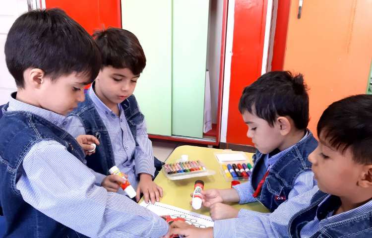 ( تقویت مهارت دست ورزی در کلاس ) 2