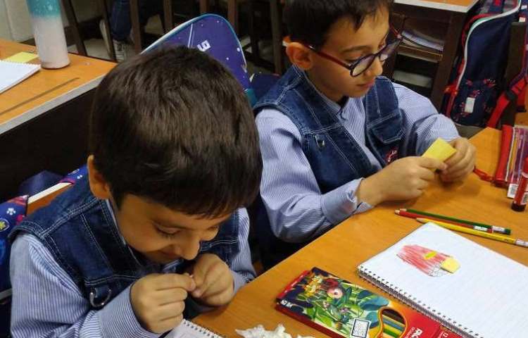 تقویت مهارت دست ورزی زبان آموزان پایه اول 2