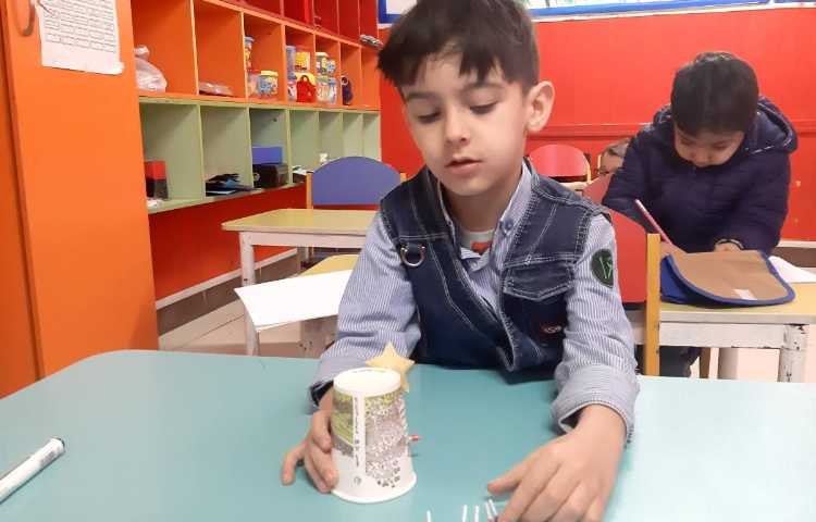 تقویت مهارت دست ورزی همراه با بازی