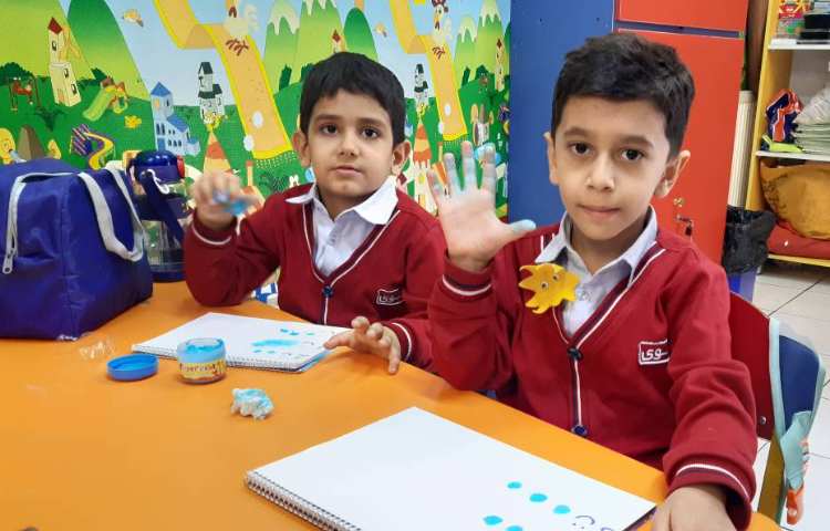 تقویت مهارت دست‌ورزی و تمرین اعداد یک تا سه-زنگ زبان عمومی 2