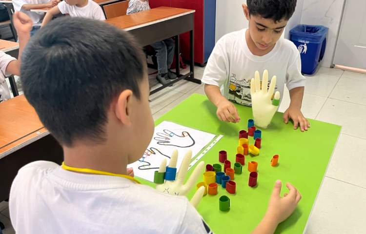 تقویت مهارت دست‌ورزی و هماهنگی ذهن و دست در زنگ زبان 5