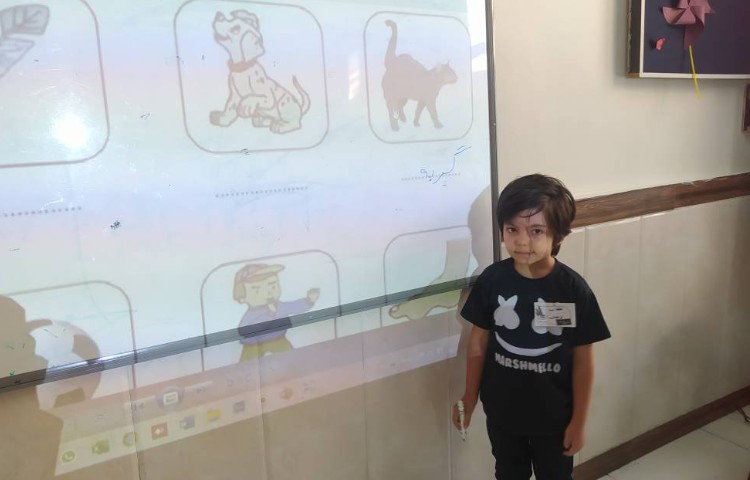 تقویت مهارت های املا نویسی با هدف تقویت دقت و تمرکز، تقویت هماهنگی بین چشم و دست در کلاس اجرا شد 2