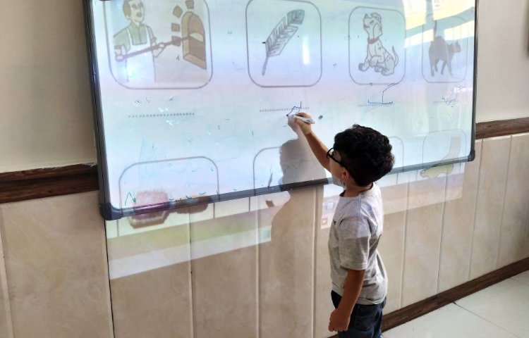 تقویت مهارت های املا نویسی با هدف تقویت دقت و تمرکز، تقویت هماهنگی بین چشم و دست در کلاس اجرا شد 3