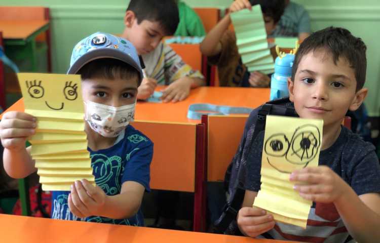 تقویت مهارت های حرکتی در کنار آموزش زبان 1