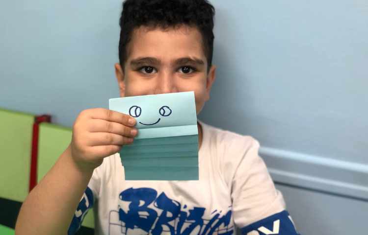 تقویت مهارت های حرکتی در کنار آموزش زبان 2