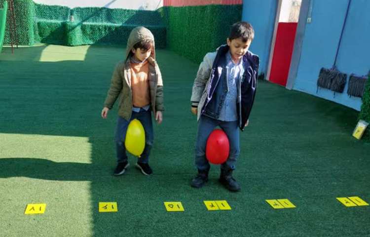 تلفیق بازی دبستانی با درس ریاضی 3