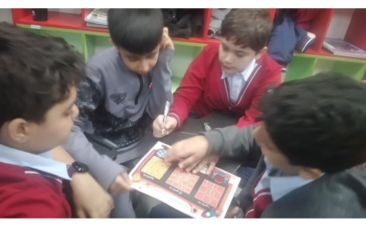 تلفیق بازی و ریاضی درعملیات جمع و تفریق کسر و عدد مخلوط 1