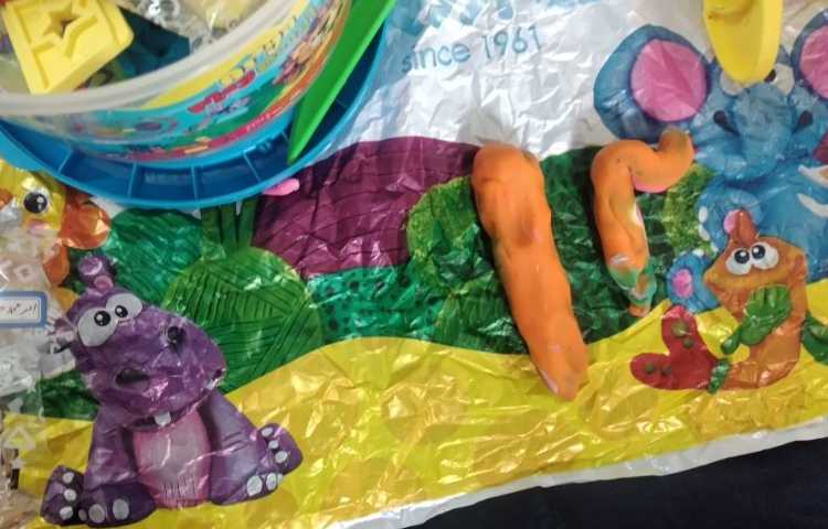 تلفیق خمیربازی و آموزش عدد 1و2 4