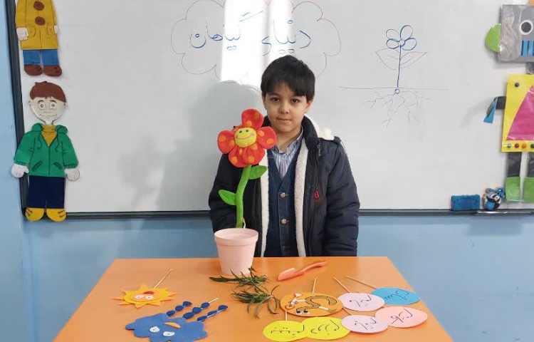 تلفیق دنیای گیاهان با درس فارسی( می) کاری همراه با شعر و قصه 5