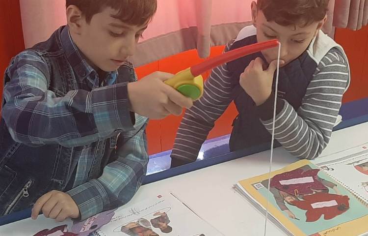 :تلفیق علوم و فارسی در آزمایشگاه با ماهیگیری 1