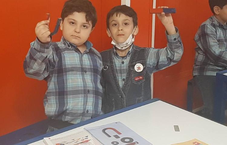 :تلفیق علوم و فارسی در آزمایشگاه با ماهیگیری 6