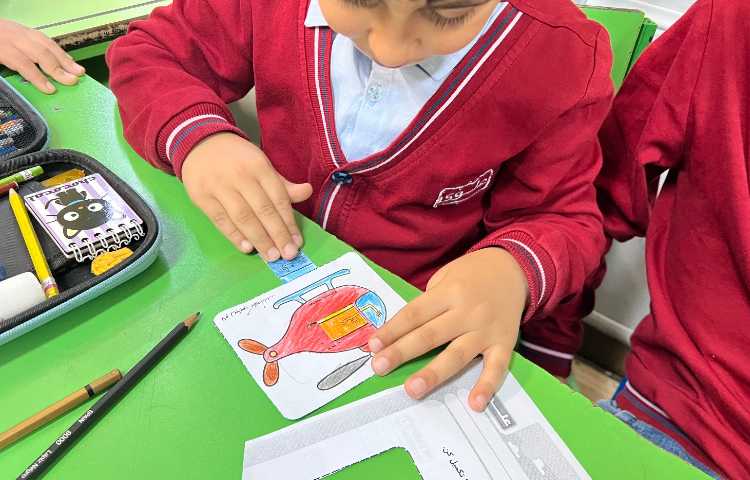 تلفیق فارسی و قرآن، آموزش تنوین به صورت بازی و دست ورزی 3