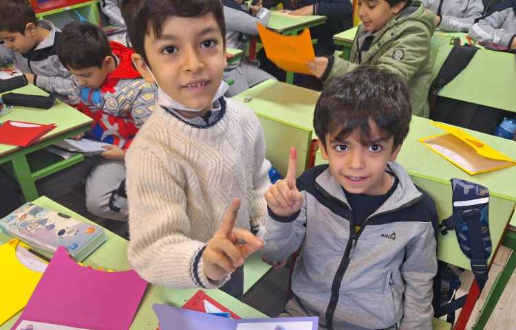 تلفیق فارسی و هنر و هدیه به مناسبت روز مادر 4