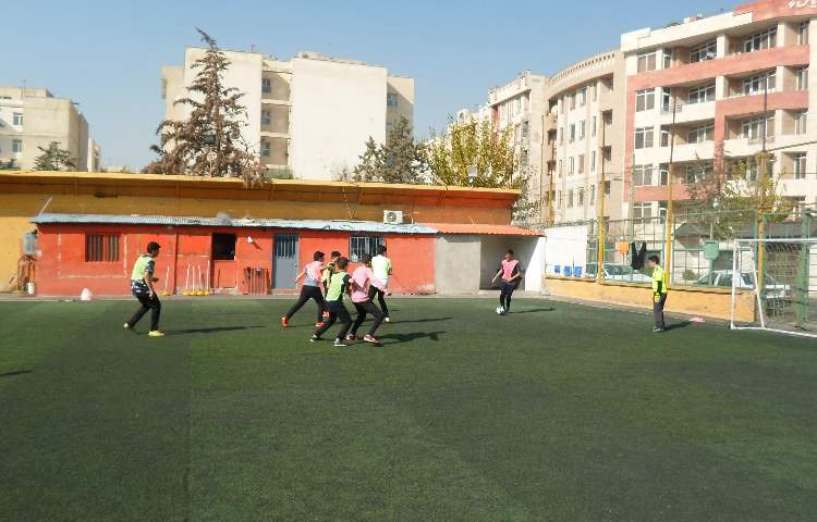 تمرینات و آماده سازی تیم منتخب مدرسه 3