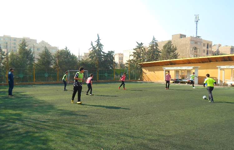 تمرینات و آماده سازی تیم منتخب مدرسه 5