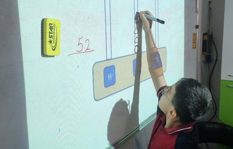 تمرین ارزش مکانی اعداد سه رقمی-زنگ Math 1