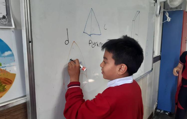 تمرین اشکال سه بعدی-زنگ Math 2