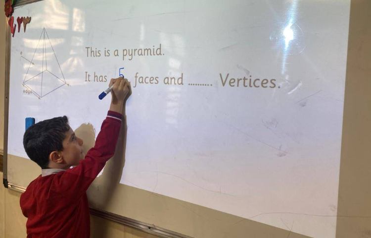 تمرین اشکال سه‌بعدی-زنگ Math 6