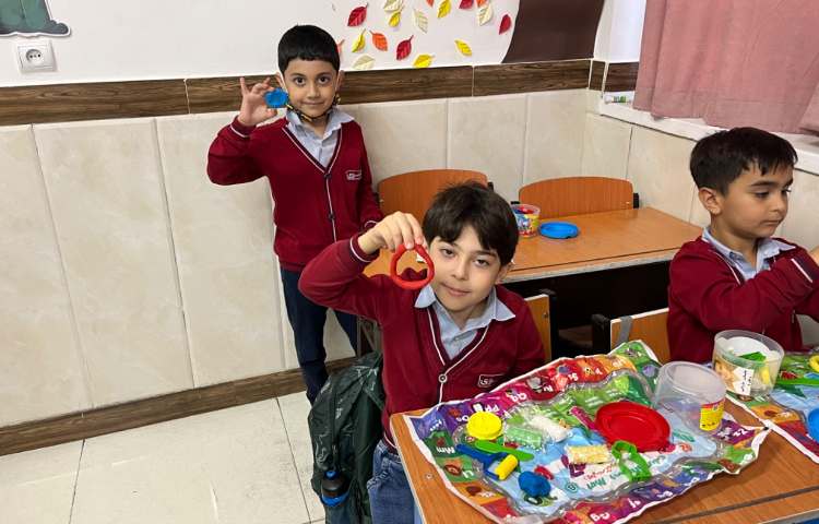 تمرین اشکال هندسی با خمیر بازی-زنگ Math 3