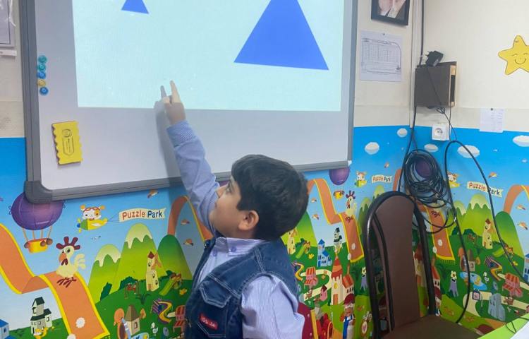 تمرین اشیا big و small در کلاس Math 2