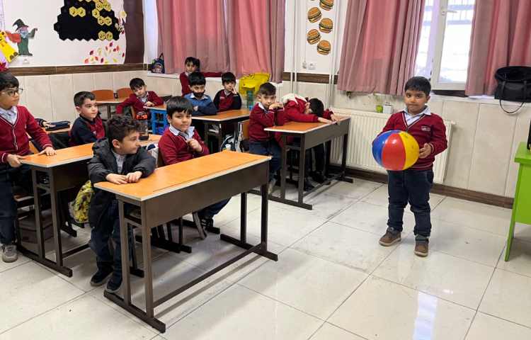 تمرین افعال حرکتی با بازی در زنگ Science 3