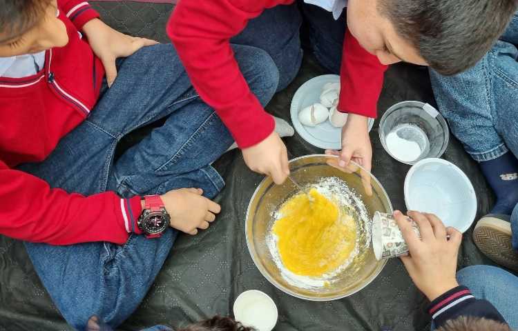 تمرین There is/There are با درست کردن کیک 1