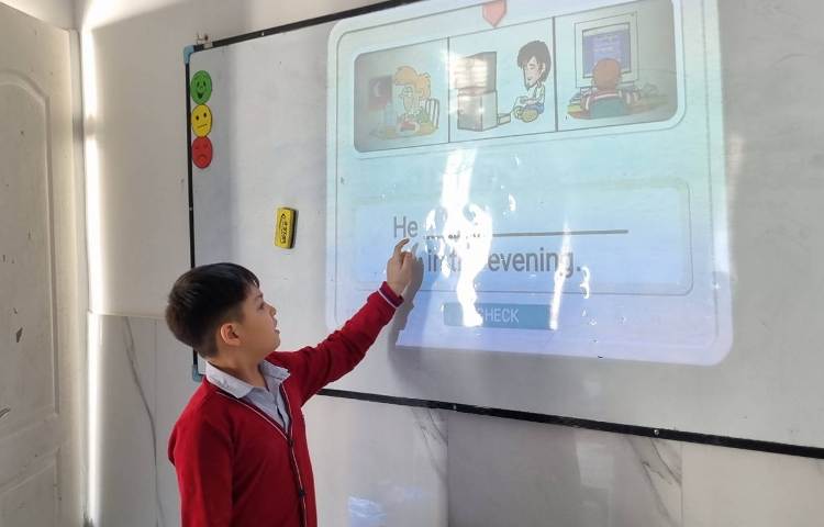 تمرین daily routine با ضمایر He/She 1