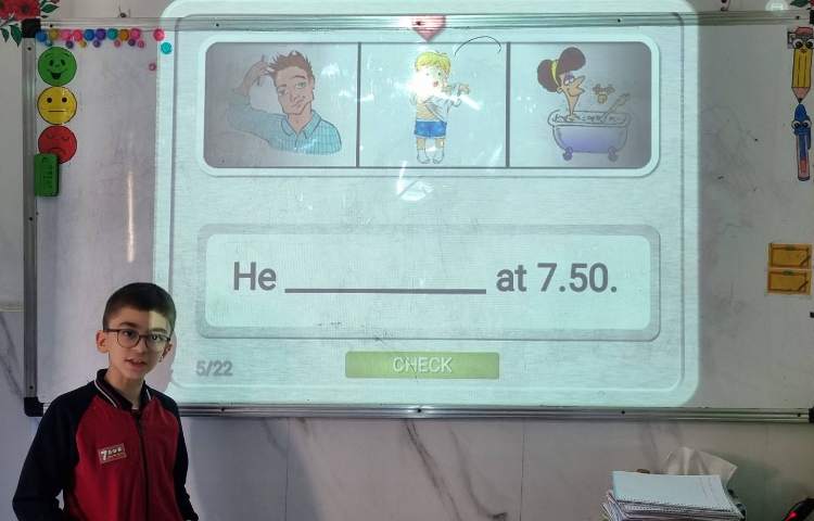 تمرین daily routine با ضمایر He/She 2