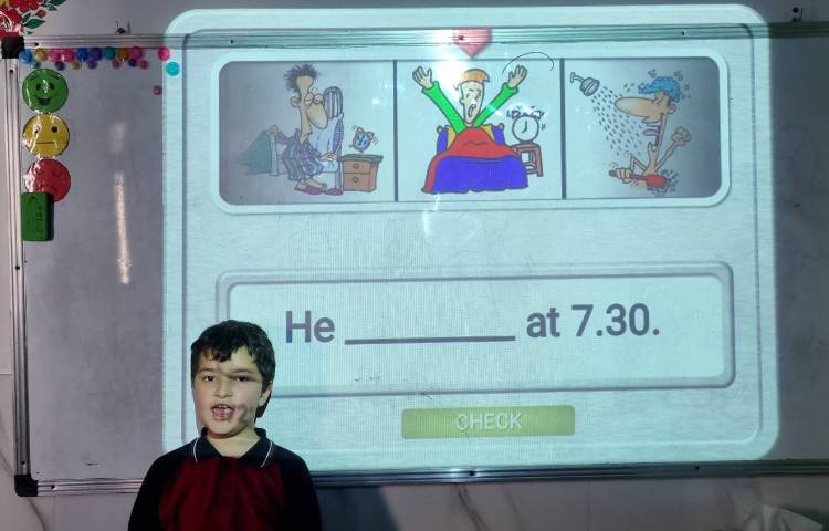 تمرین daily routine با ضمایر He/She