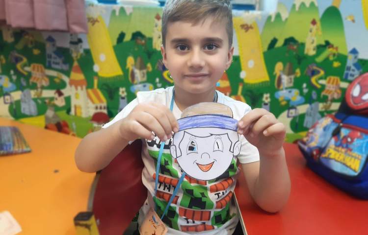 تمرین Greetings با ماسک 1