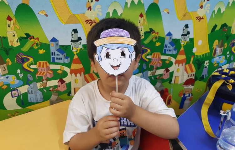 تمرین Greetings با ماسک 5