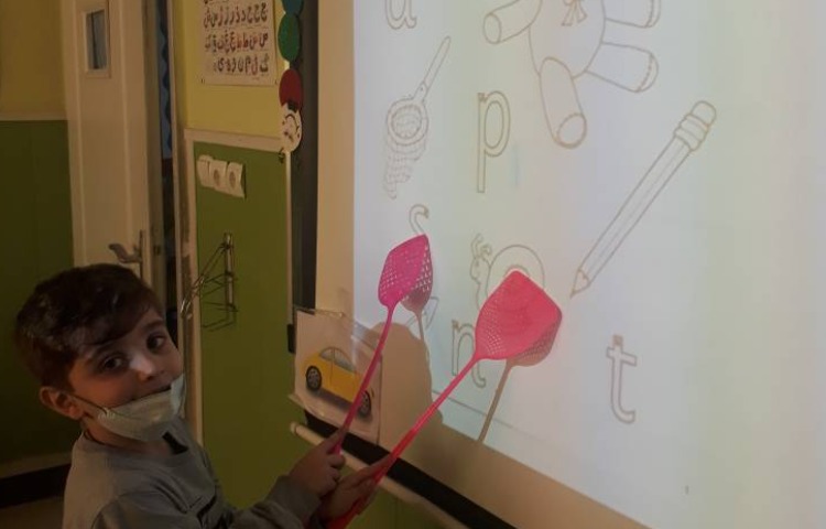 :تمرین بلندینگ، بازی با فلش کارت و مگس کش 3