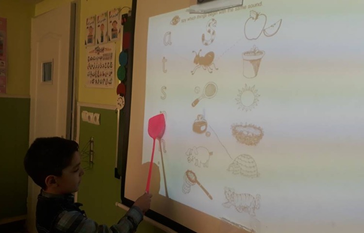 :تمرین بلندینگ، بازی با فلش کارت و مگس کش 4