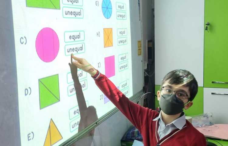 تمرین تقسیم اشکال به قسمت‌های مساوی-زنگ Math 2