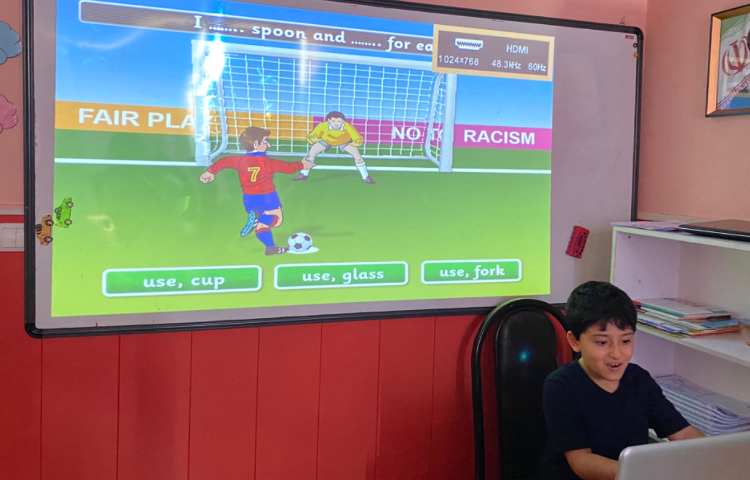 تمرین جملات "u-e" با استفاده از بازی 2