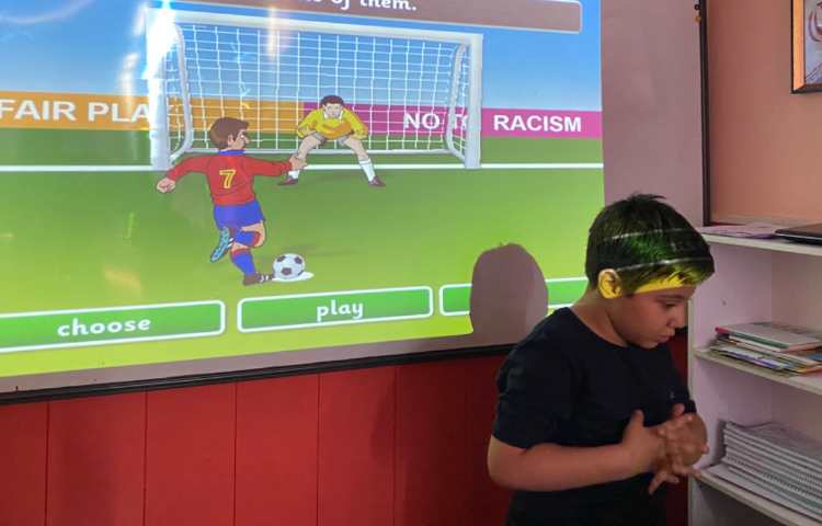 تمرین جملات "u-e" با استفاده از بازی 5