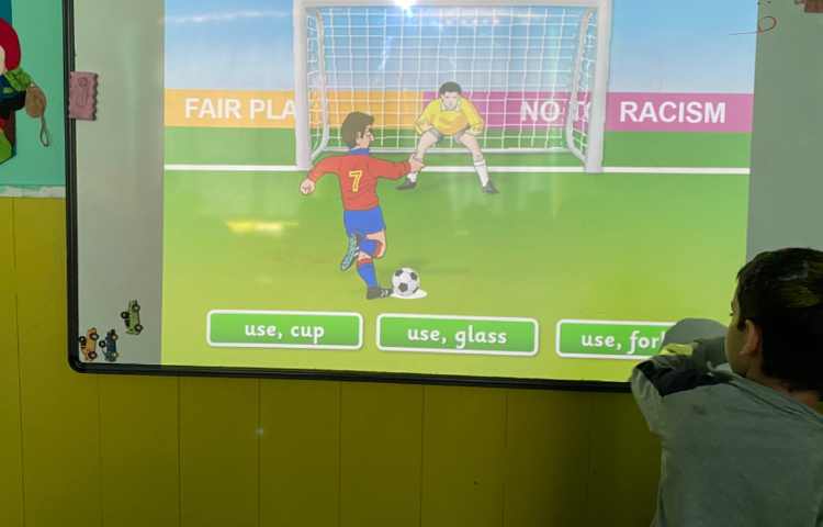 تمرین جملات "u-e" با استفاده از بازی 6