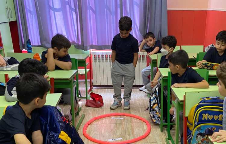 تمرین جملات مربوط به درس oy با استفاده از بازی 5