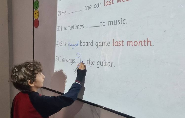 تمرین جملات مربوط به زمان گذشته-زنگ زبان عمومی 3