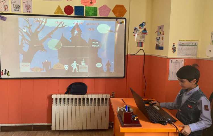 تمرین جملات مربوط به "ue" همراه با بازی مرتب کردن جملات