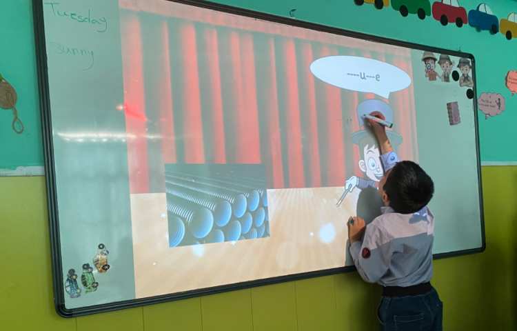 تمرین جملات مربوط به ""u-e" همراه با بازی کامل کردن کلمات 3