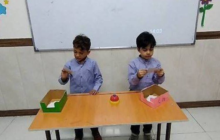 تمرین جملات مربوط به living things و non living things 1