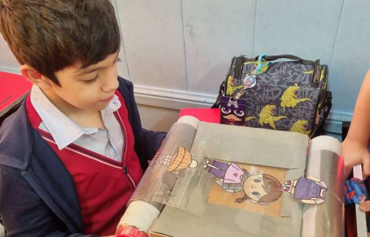 تمرین جمله سازی با استفاده از تصویر لباس های مختلف 2