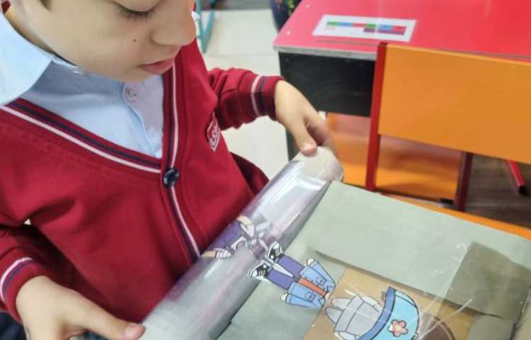 تمرین جمله سازی با استفاده از تصویر لباس های مختلف 4